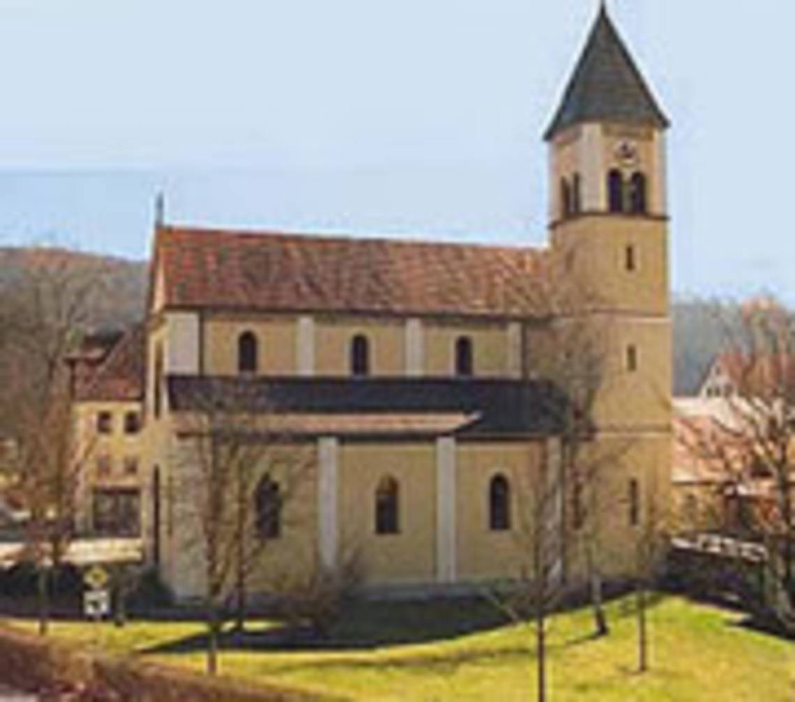 Katholische Pfarrkirche " Mariae Himmelfahrt"